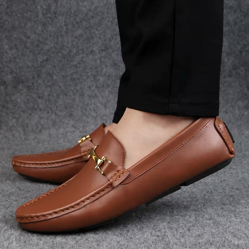 Mocasín Hombre en Cuero con Elevación Interna Elegante - Tienda Serrano